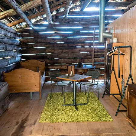 펜션 Idyllisches Und Alleinstehendes Maiensaess In Valposchiavo 포스치아보