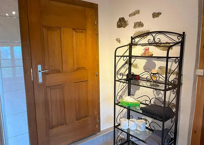 Idyllisches Und Alleinstehendes Maiensaess In Valposchiavo Tatil Evi Poschiavo