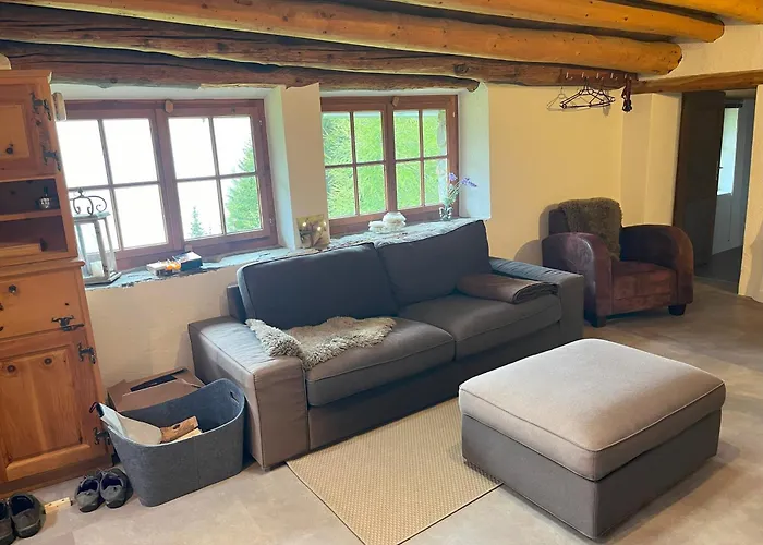 Tatil Evi Idyllisches Und Alleinstehendes Maiensaess In Valposchiavo