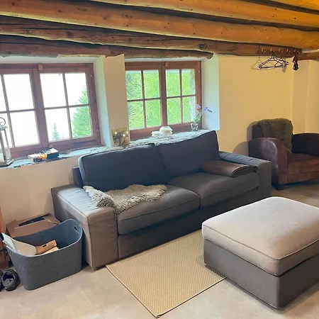 Semesterbostad Idyllisches Und Alleinstehendes Maiensaess In Valposchiavo