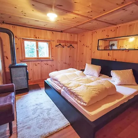 Idyllisches Und Alleinstehendes Maiensaess In Valposchiavo Holiday home Poschiavo