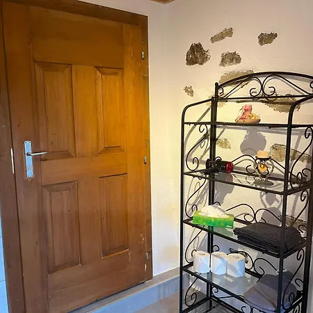 Idyllisches Und Alleinstehendes Maiensaess In Valposchiavo Holiday home Poschiavo
