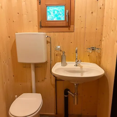 Idyllisches Und Alleinstehendes Maiensaess In Valposchiavo Holiday home Poschiavo